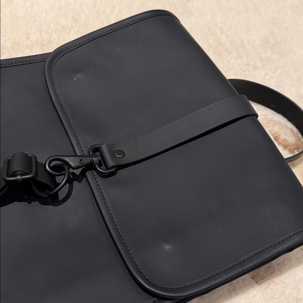 Rains Navy Backpack (Backpack Mini) - Picture 5 of 6